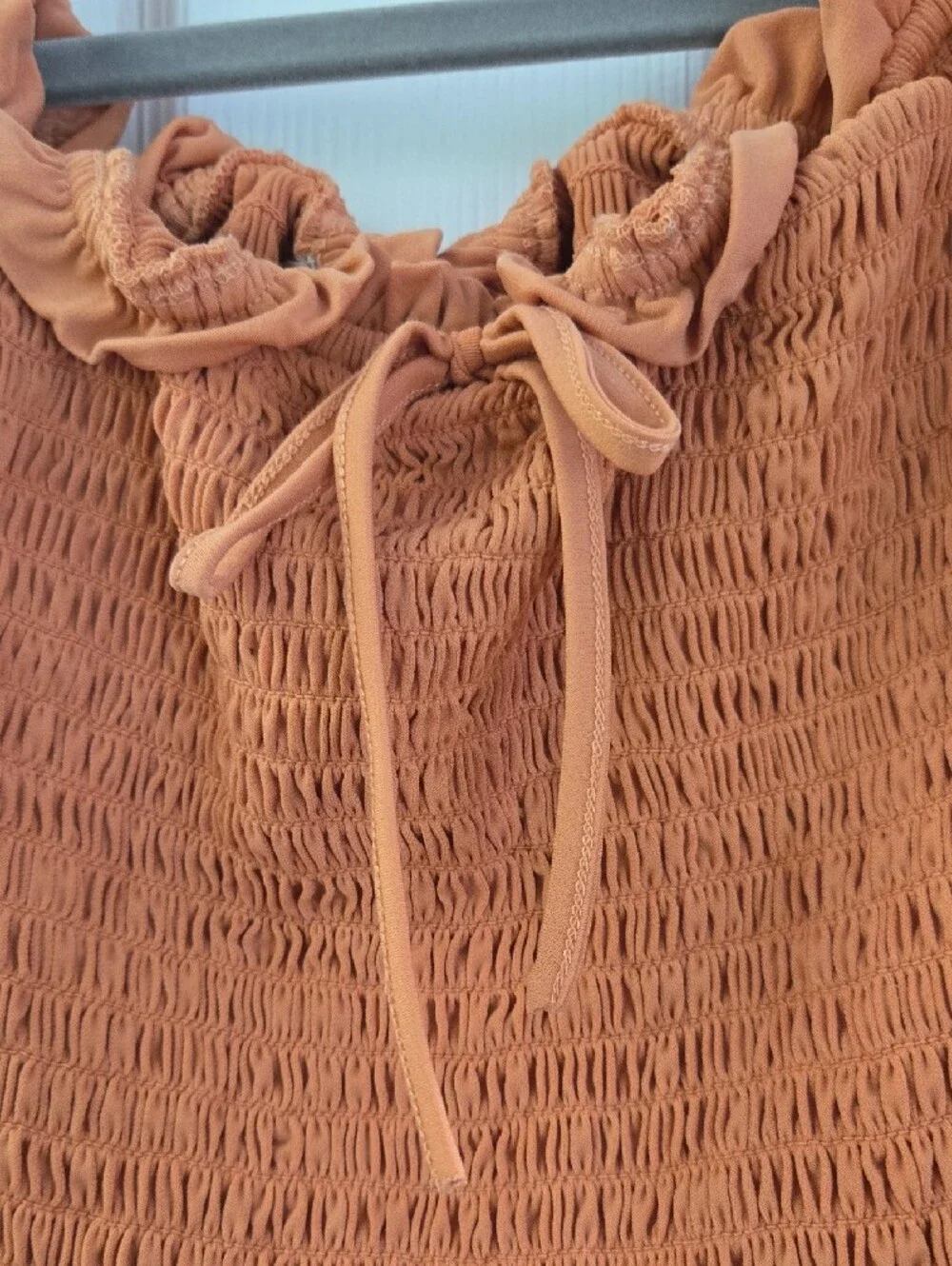 BCBGeneration Rust Orange Smocked Ruffle Crop Top - Picture 2 of 4